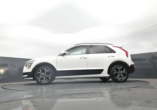 Used 2024 Kia Niro EX Touring FWD image 25