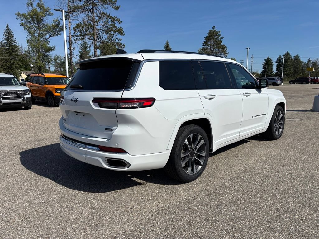 Used 2023 Jeep Grand Cherokee L Overland AWD/4WD image 3