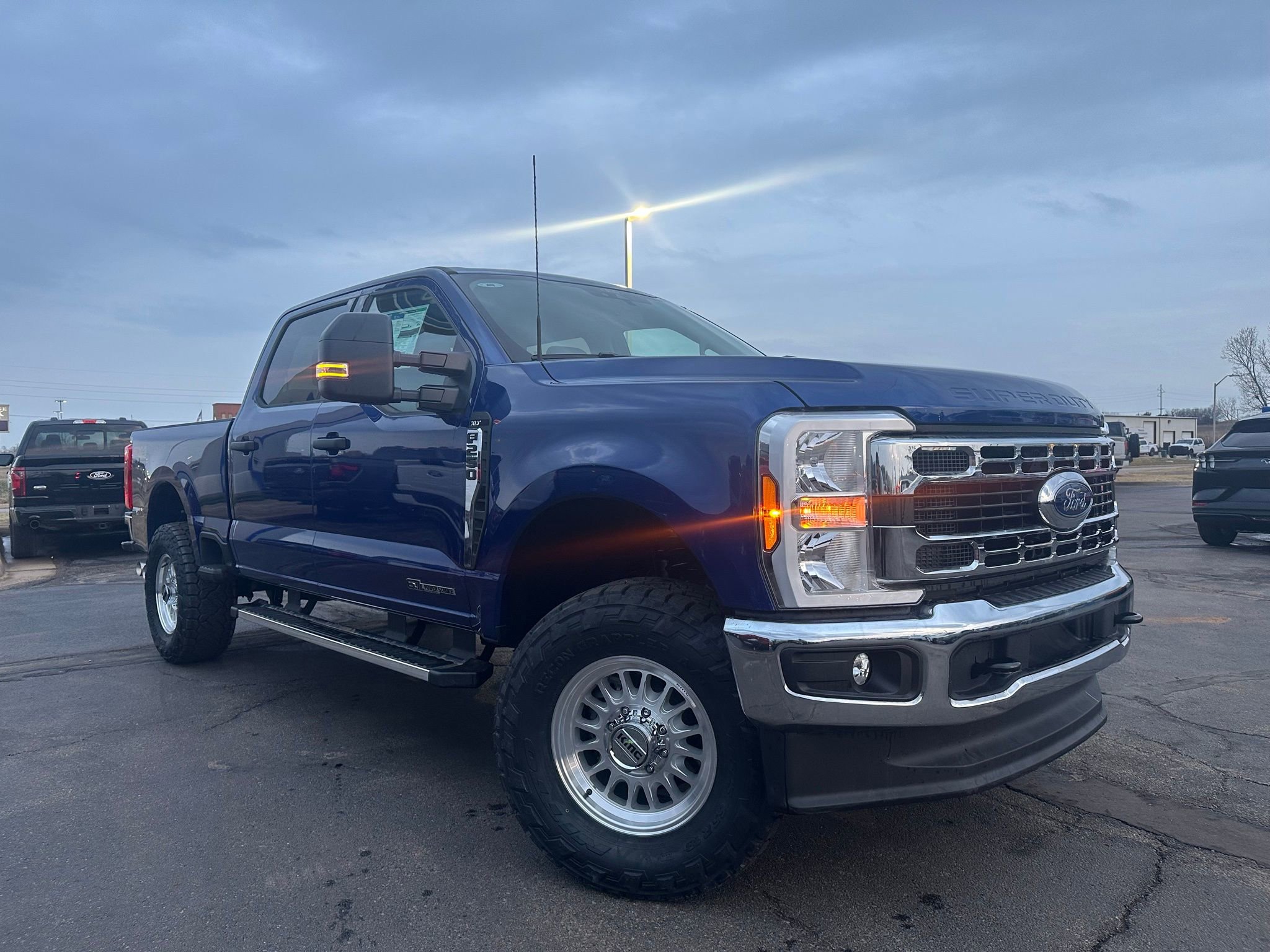 New 2026 Ford F250 XLT w/ FX4 Off-Road Package image 2