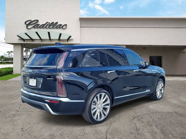 Certified 2026 Cadillac Vistiq Premium Luxury AWD/4WD image 5