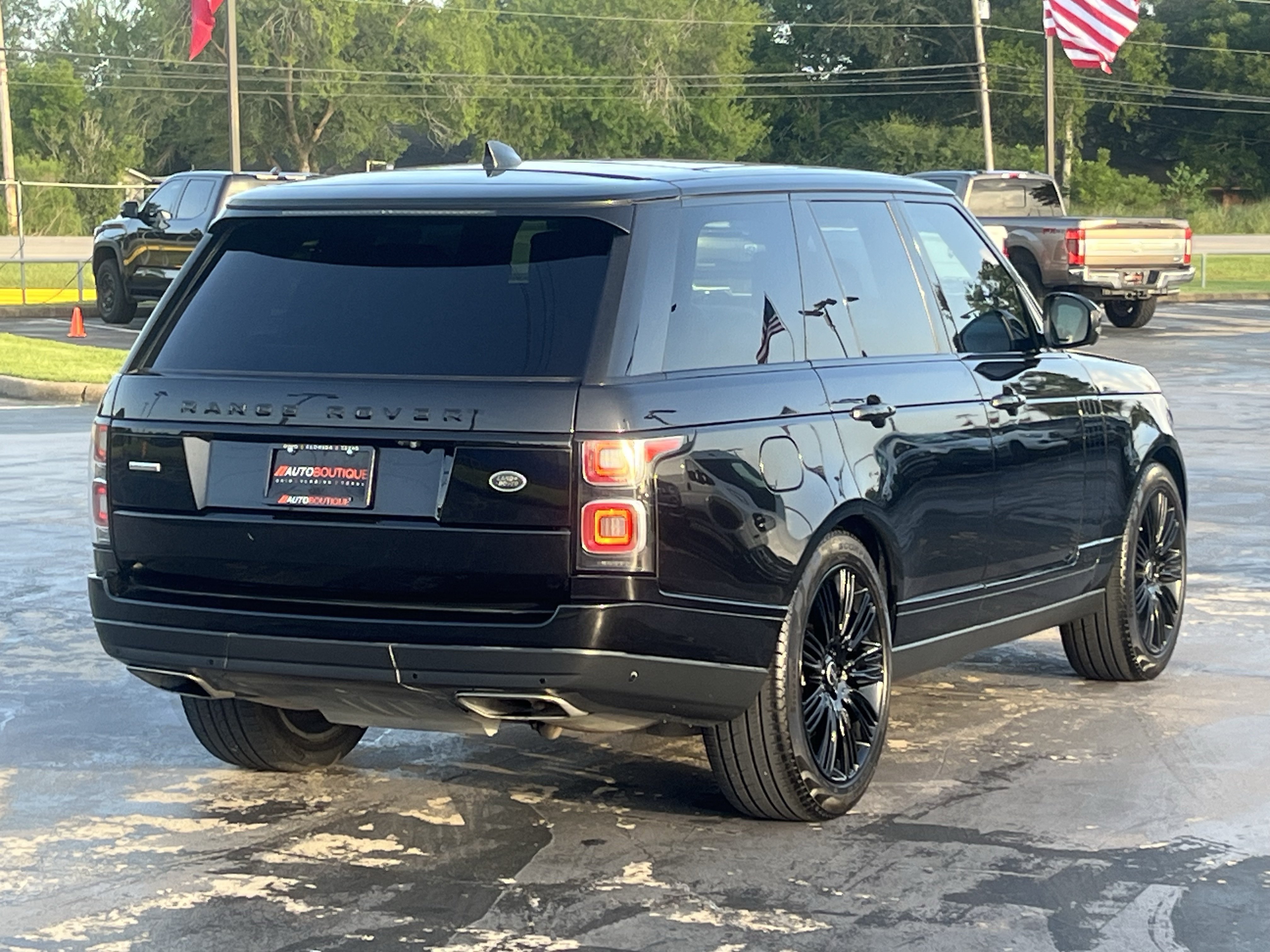 Used 2018 Land Rover Range Rover Supercharged AWD/4WD image 10