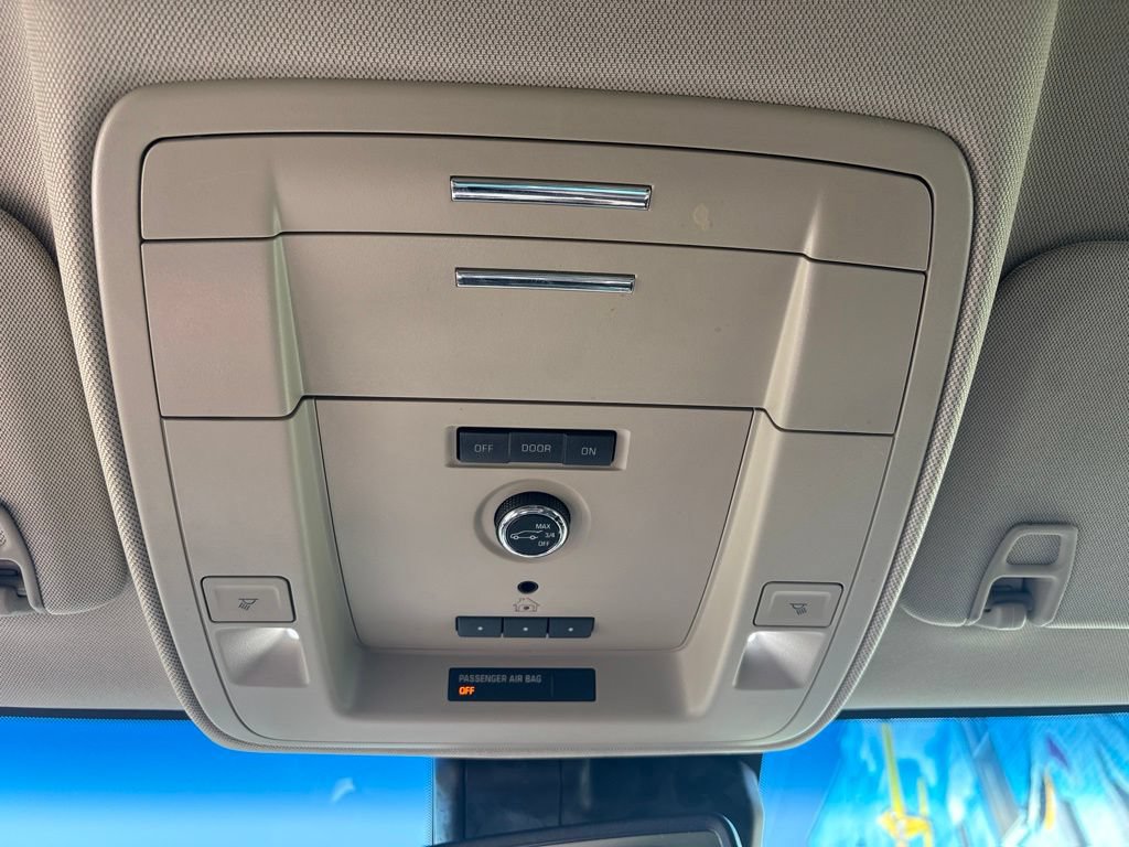 Used 2018 Chevrolet Tahoe LT AWD/4WD image 18