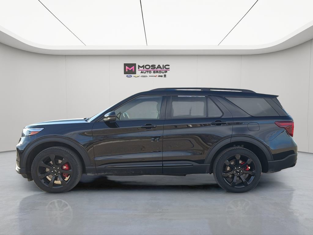Used 2023 Ford Explorer ST w/ Equipment Group 401A image 4