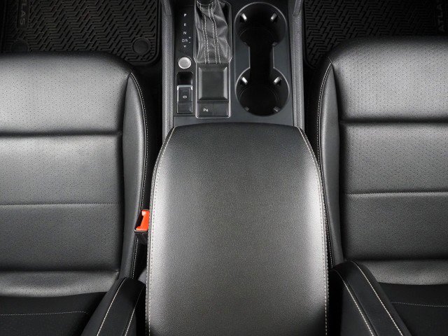 Used 2021 Volkswagen Atlas SE w/ Technology Package w/ Panoramic Sunroof Package image 21