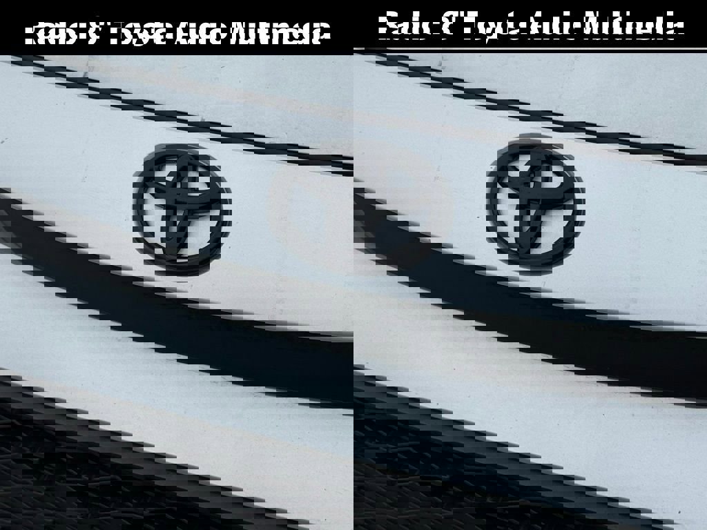 Used 2024 Toyota Corolla SE image 6