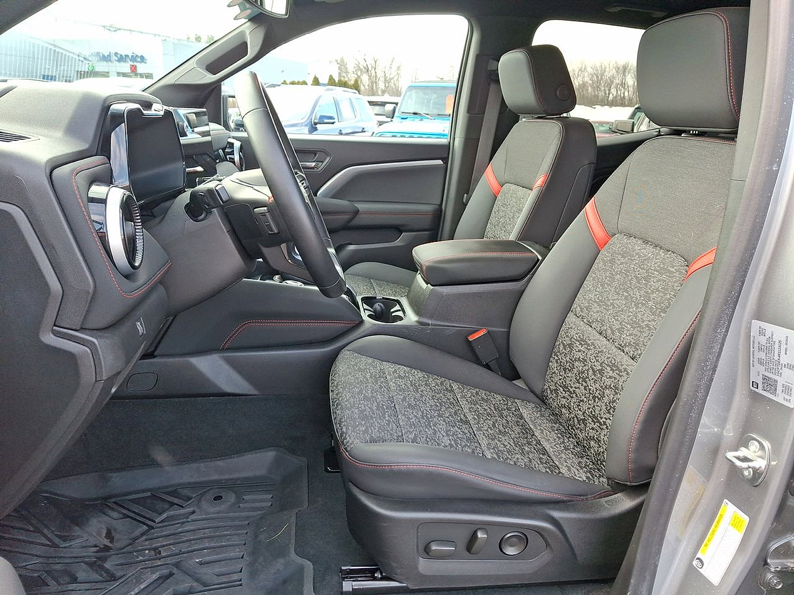 Certified 2024 Chevrolet Colorado Z71 w/ Z71 Convenience Package 2 image 11