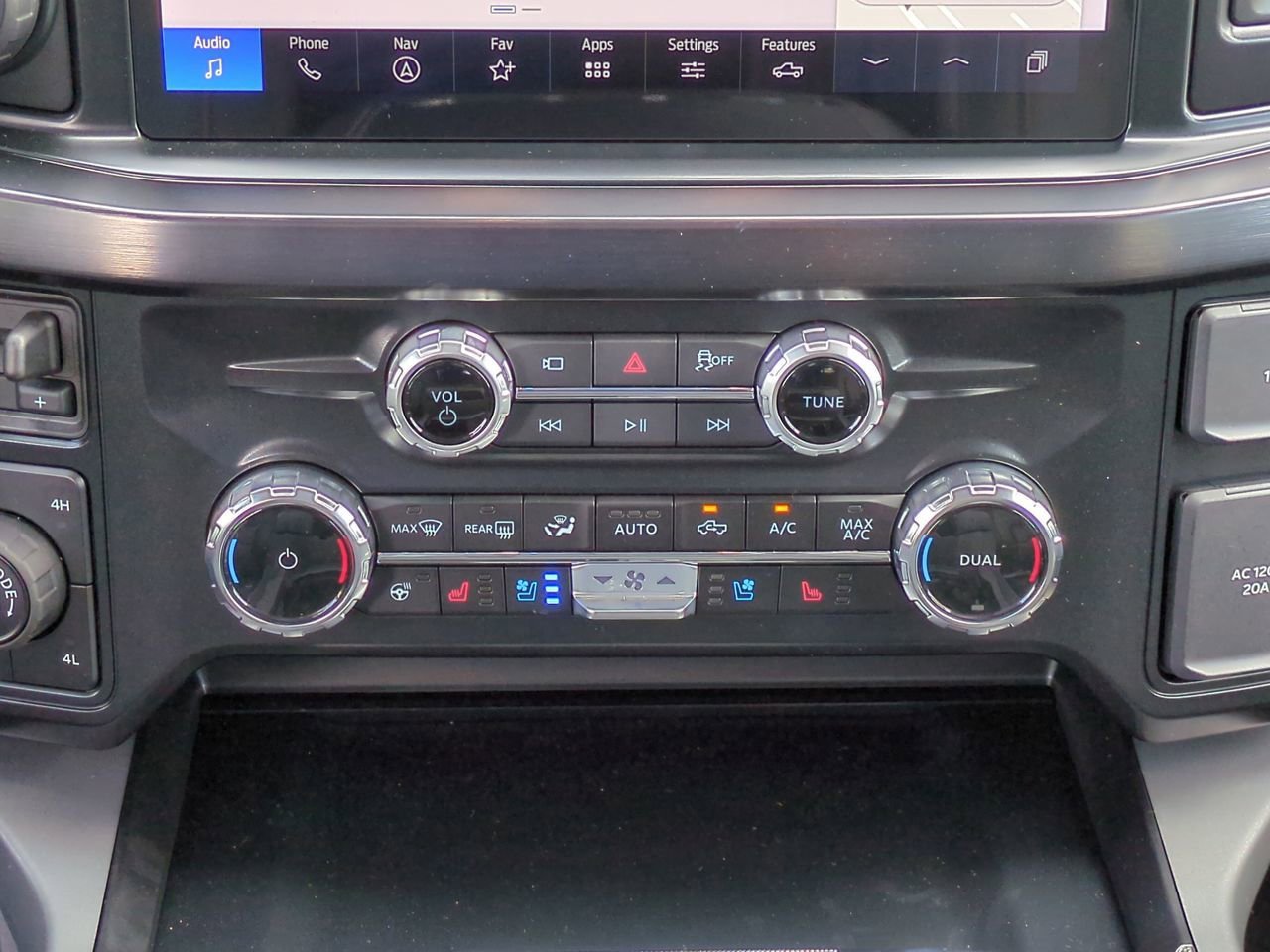 New 2026 Ford F250 4x4 Crew Cab Super Duty image 19