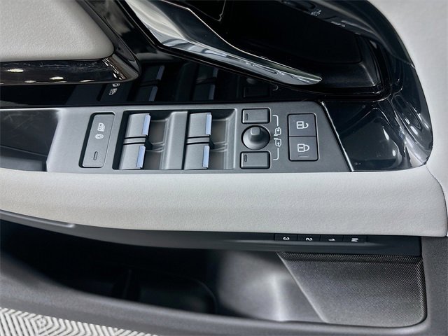 Used 2026 Land Rover Range Rover Evoque S image 20