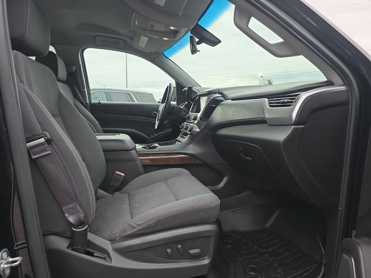 Used 2017 Chevrolet Tahoe LS w/ All-Season Package AWD/4WD image 23