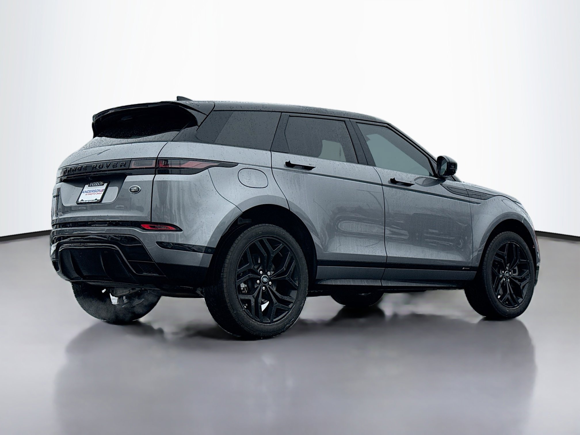 Used 2021 Land Rover Range Rover Evoque R-Dynamic SE image 2