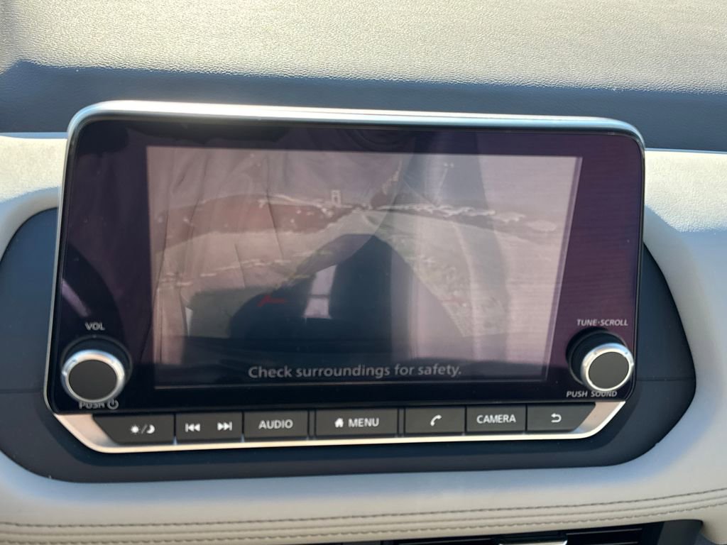 Used 2023 Nissan Rogue SV image 21