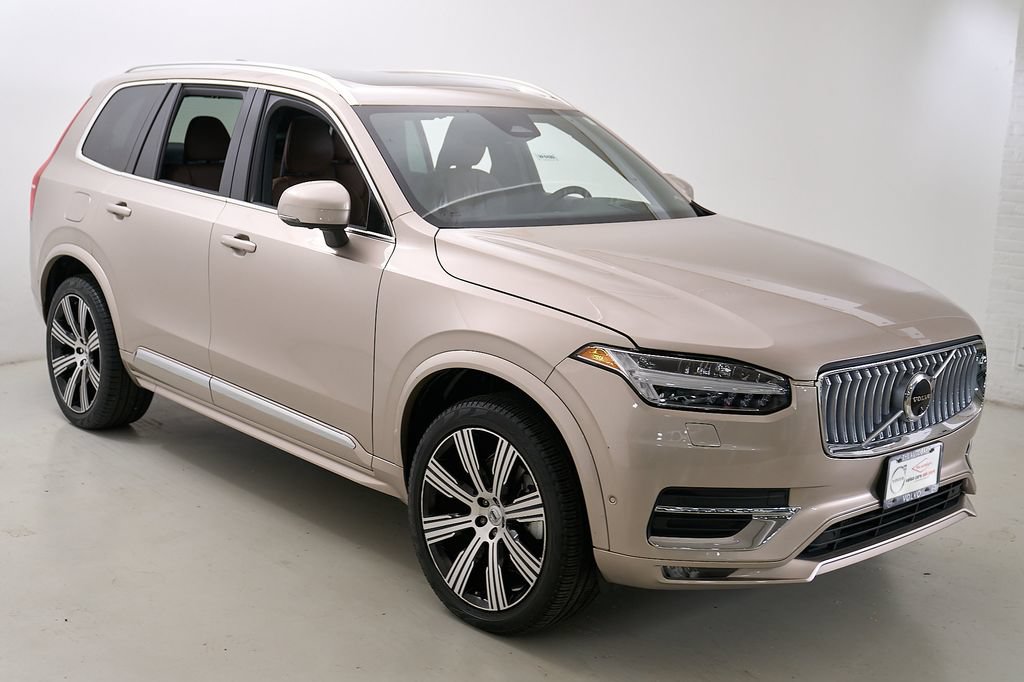Certified 2023 Volvo XC90 B6 Ultimate AWD/4WD image 3