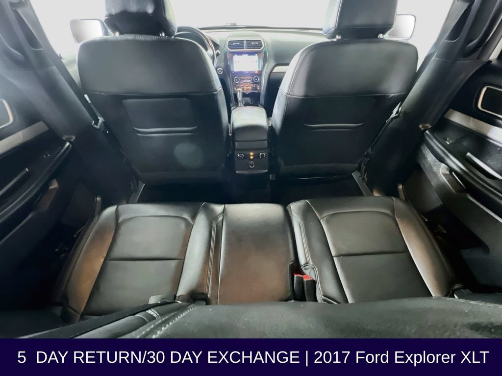 Used 2017 Ford Explorer XLT w/ Equipment Group 202A AWD/4WD image 41