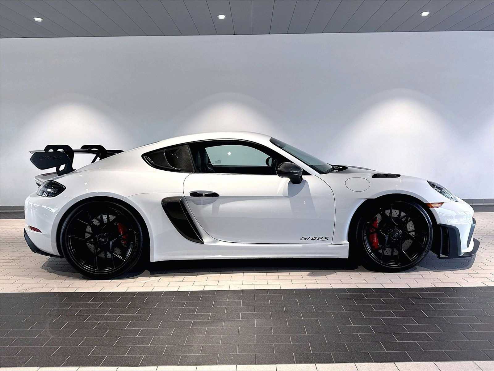 Used 2023 Porsche 718 Cayman GT4 RS RWD image 12