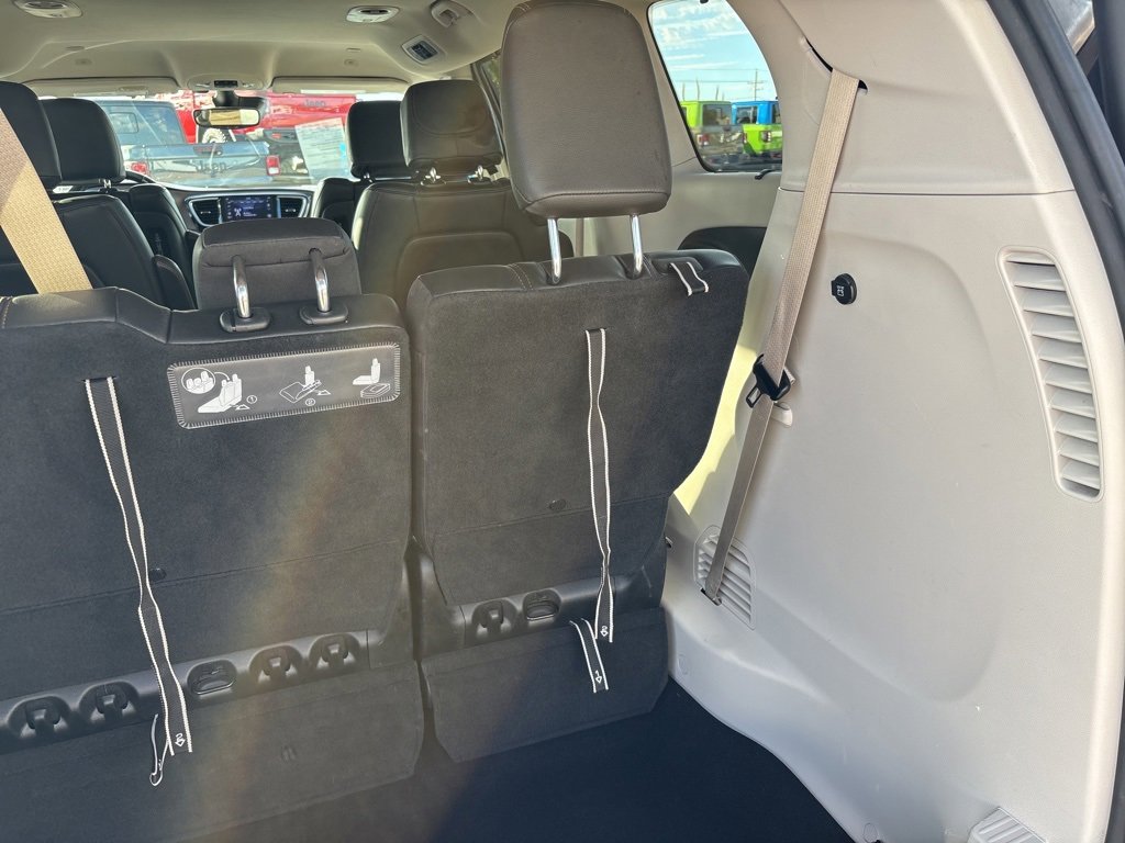Used 2018 Chrysler Pacifica Touring-L Plus w/ Advanced Safetytec Group image 47