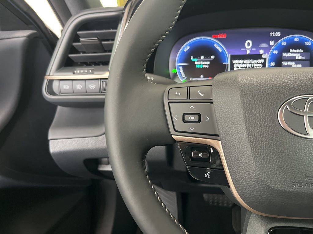 New 2026 Toyota Crown Signia image 6