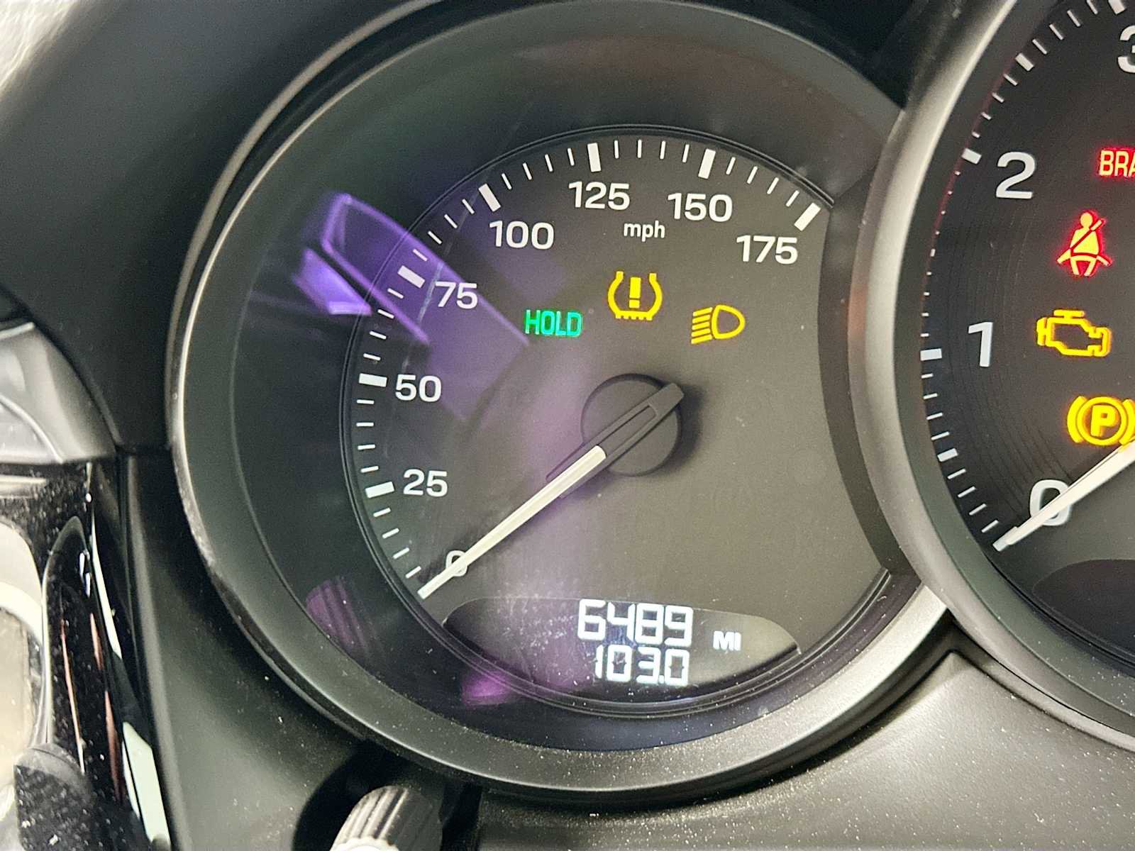 Certified 2025 Porsche Macan image 14