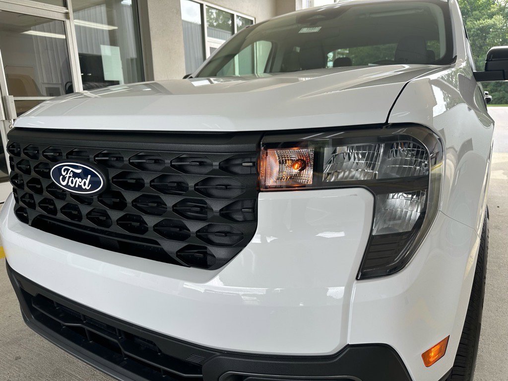 New 2025 Ford Maverick XLT w/ XLT Luxury Package