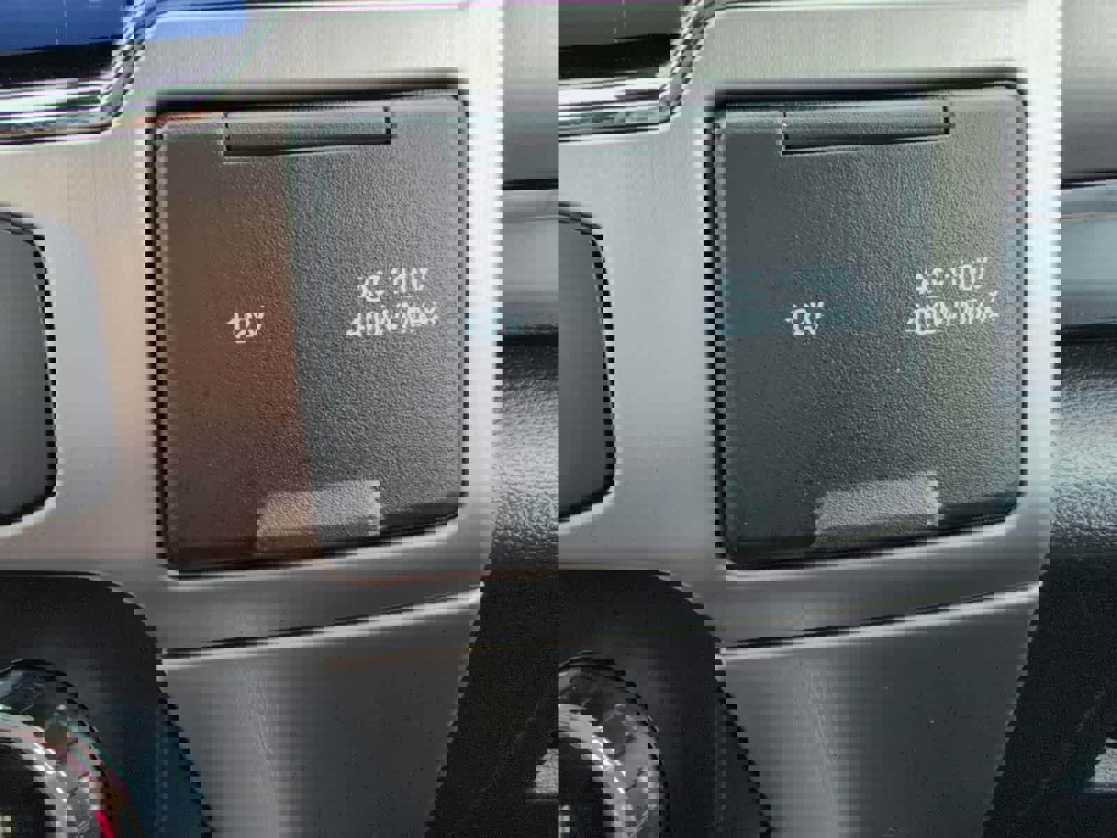 Used 2022 Ford F250 Platinum w/ Tremor Off-Road Package image 27