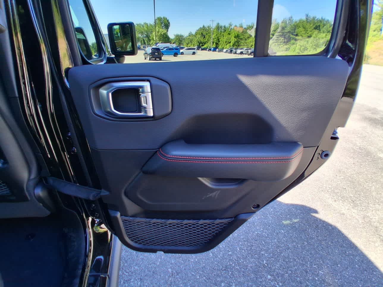 New 2026 Jeep Gladiator Rubicon w/ Safety Group AWD/4WD image 14