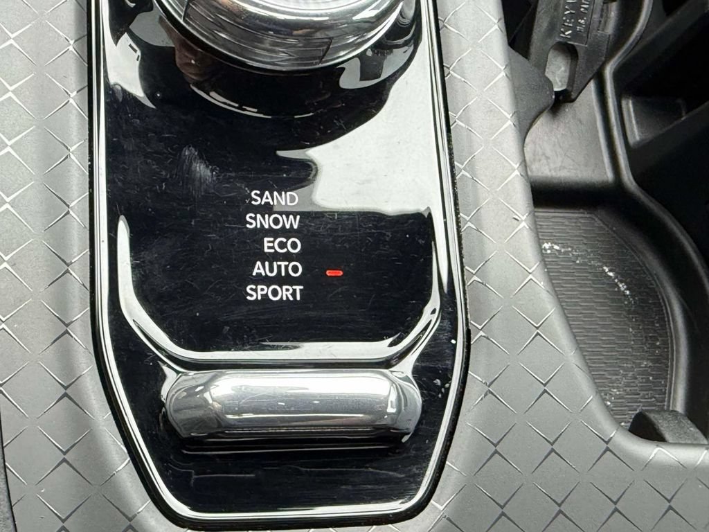Used 2024 Jeep Wagoneer Launch Edition AWD/4WD image 28