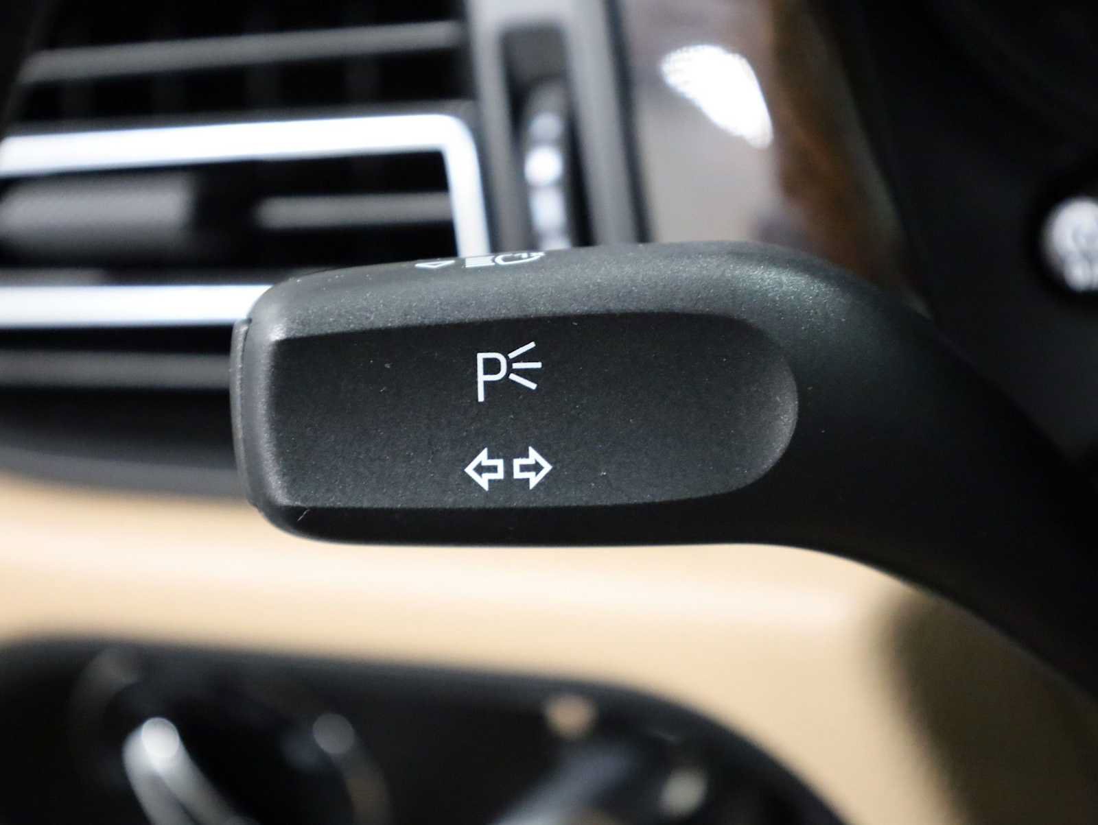 Used 2026 Porsche Macan S AWD/4WD image 31