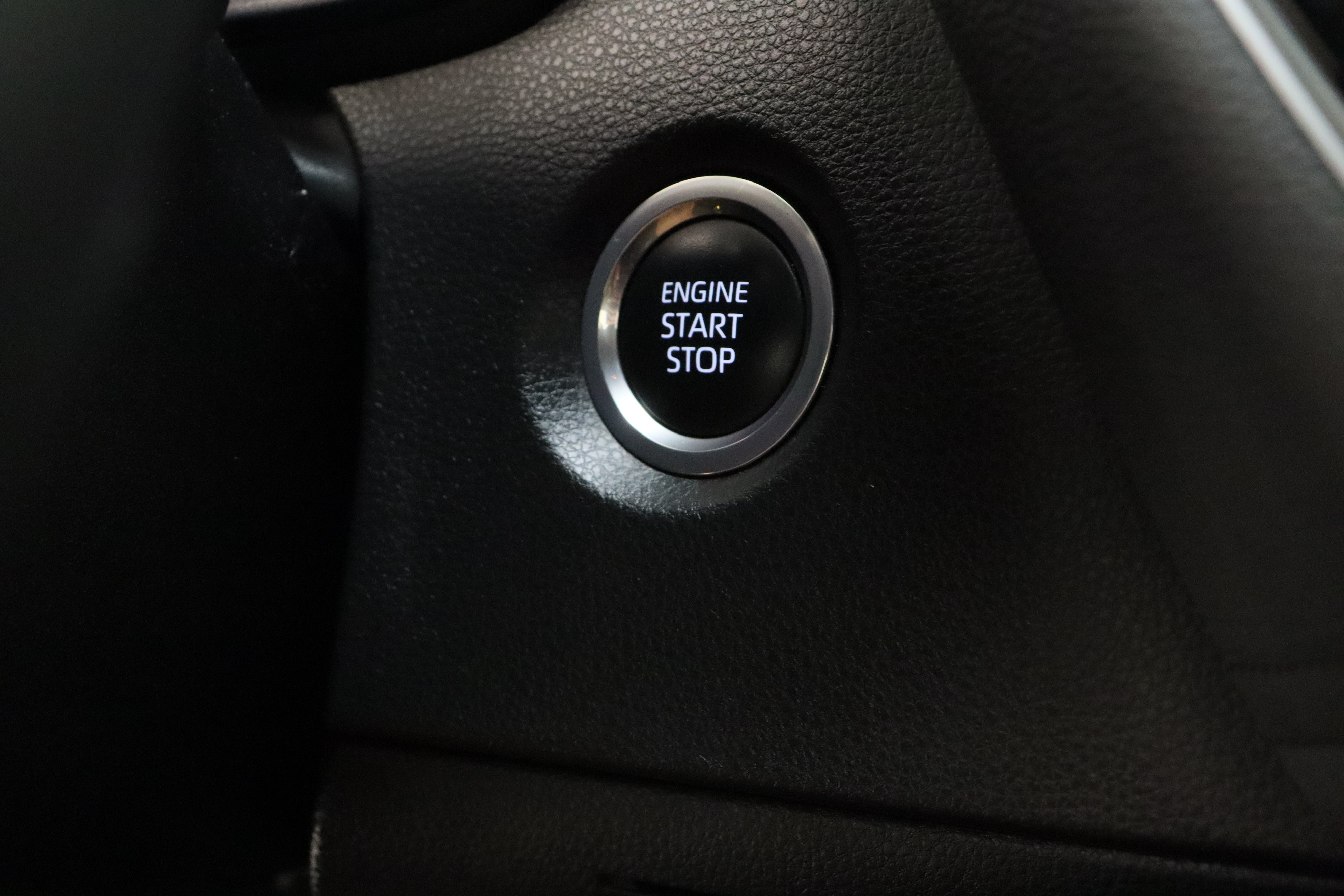 Certified 2024 Toyota Corolla SE FWD image 17