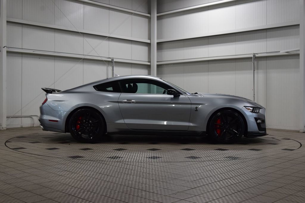 Used 2022 Ford Mustang Shelby GT500 RWD image 9