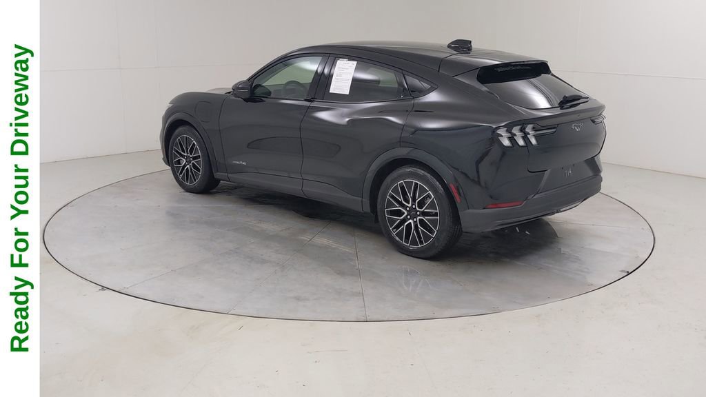 Certified 2025 Ford Mustang Mach-E Premium image 18