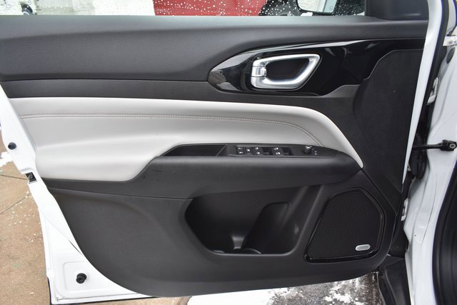 Used 2022 Jeep Compass Limited w/ Sun and Sound Group image 14