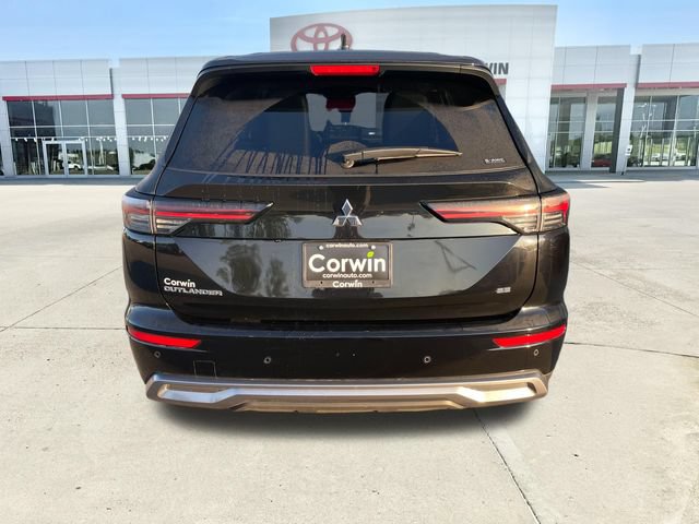 Used 2025 Mitsubishi Outlander SE AWD/4WD image 5