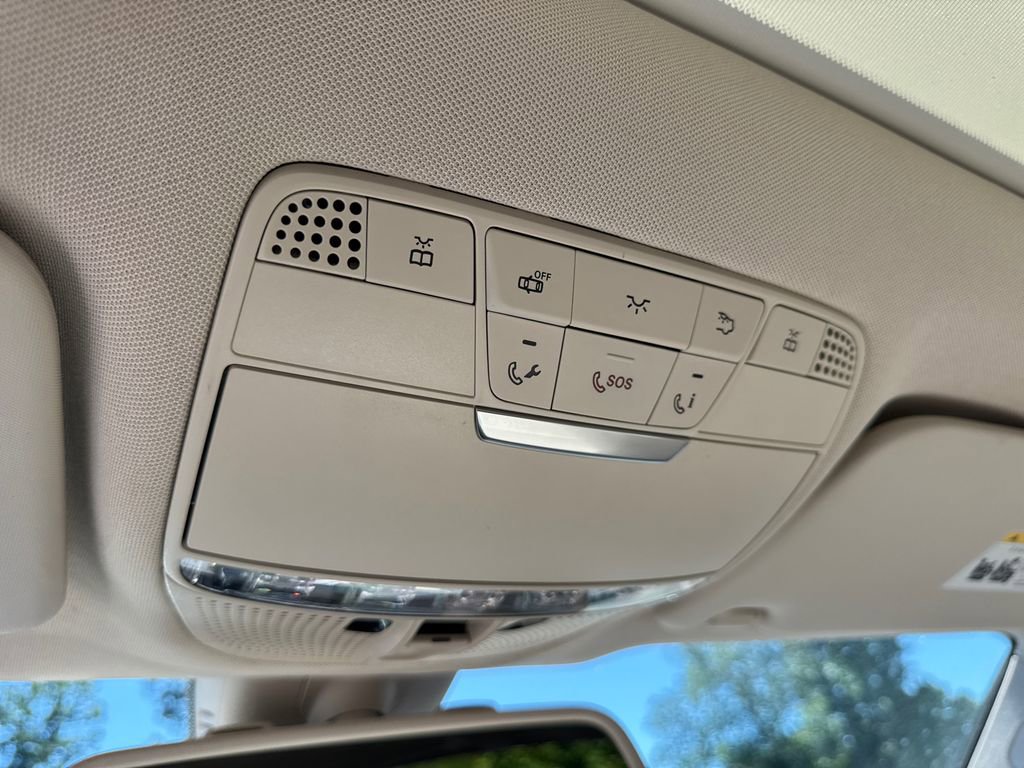 Used 2018 Mercedes-Benz GLC 300 image 30