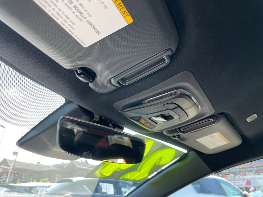 Used 2024 Toyota Corolla SE Nightshade image 25