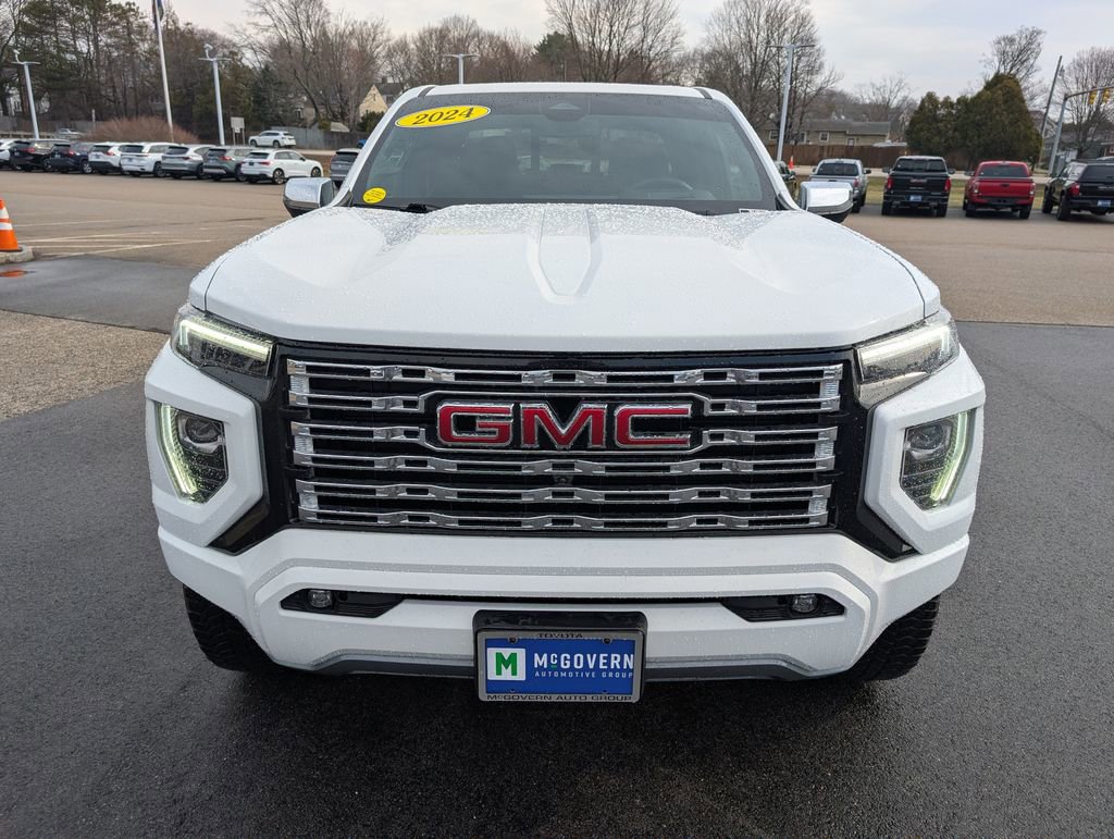 Used 2024 GMC Canyon Denali image 9