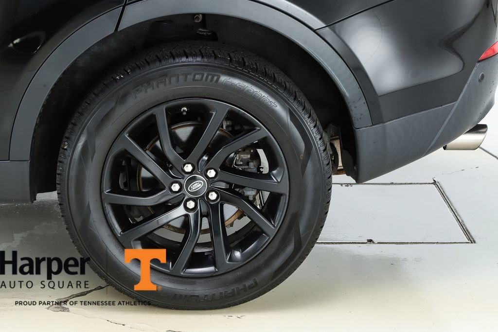 Used 2016 Land Rover Discovery Sport SE image 6