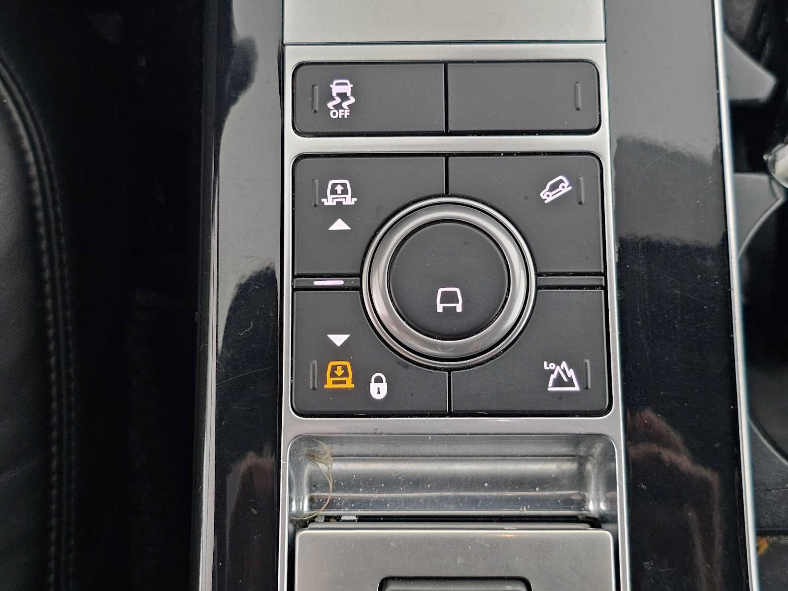 Used 2020 Land Rover Range Rover HSE AWD/4WD image 28