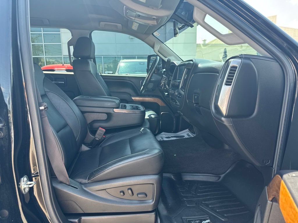 Used 2016 Chevrolet Silverado 2500 LTZ AWD/4WD image 15