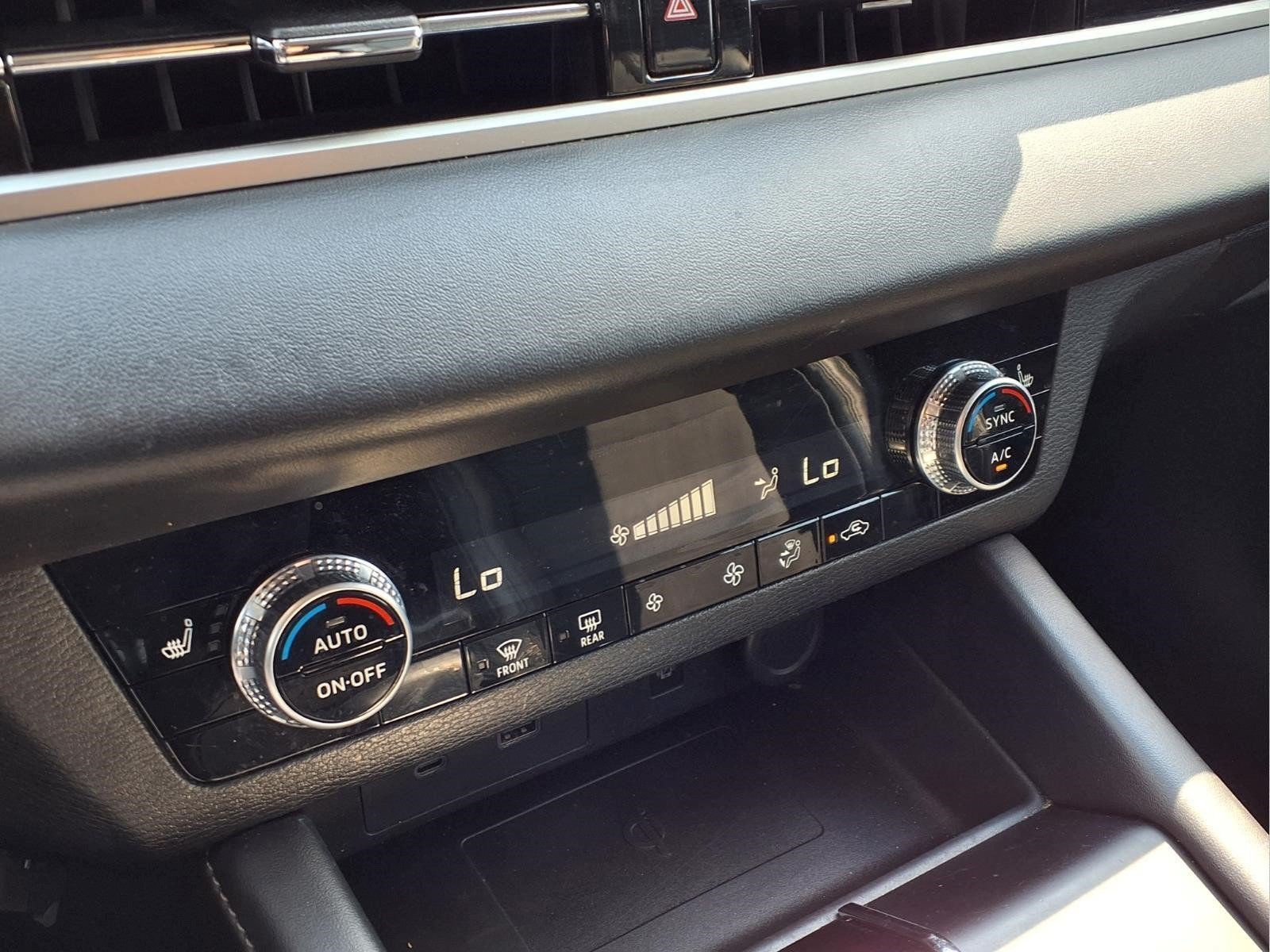 Used 2024 Mitsubishi Outlander SE FWD image 19