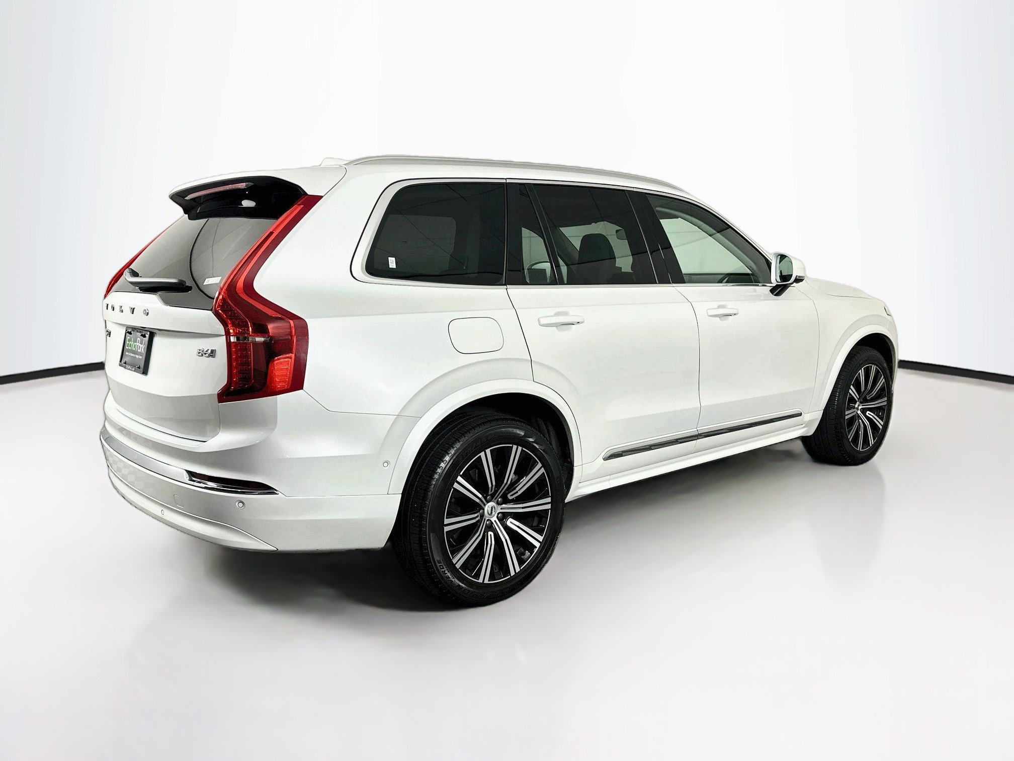 Used 2023 Volvo XC90 B6 Plus w/ Protection Package AWD/4WD image 9