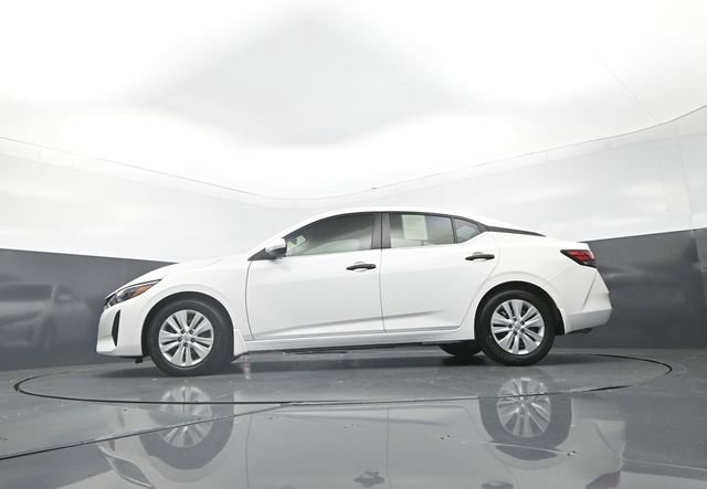 Used 2025 Nissan Sentra S w/ Lighting Package FWD image 30