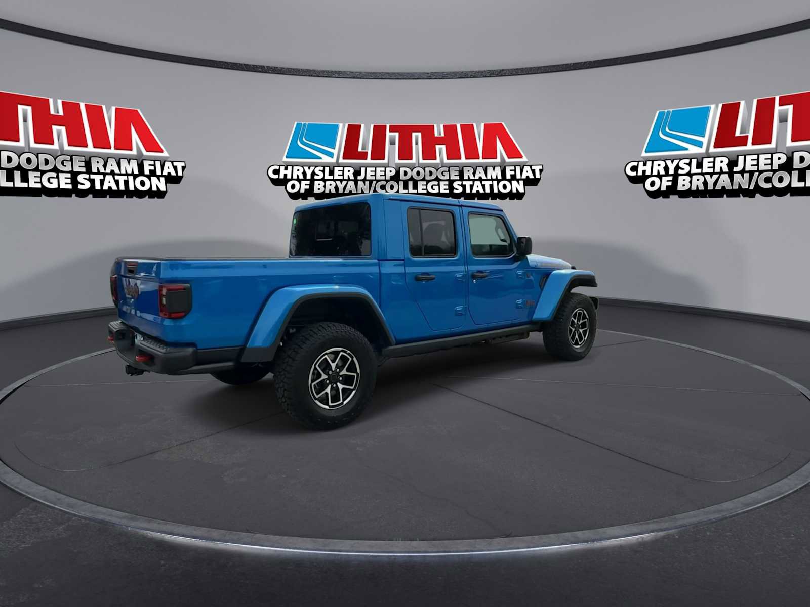 New 2026 Jeep Gladiator Rubicon w/ Steel Power Dome Hood Package AWD/4WD image 8