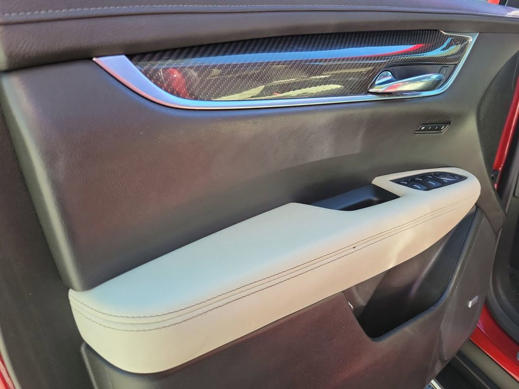 Used 2021 Cadillac XT6 Sport image 21