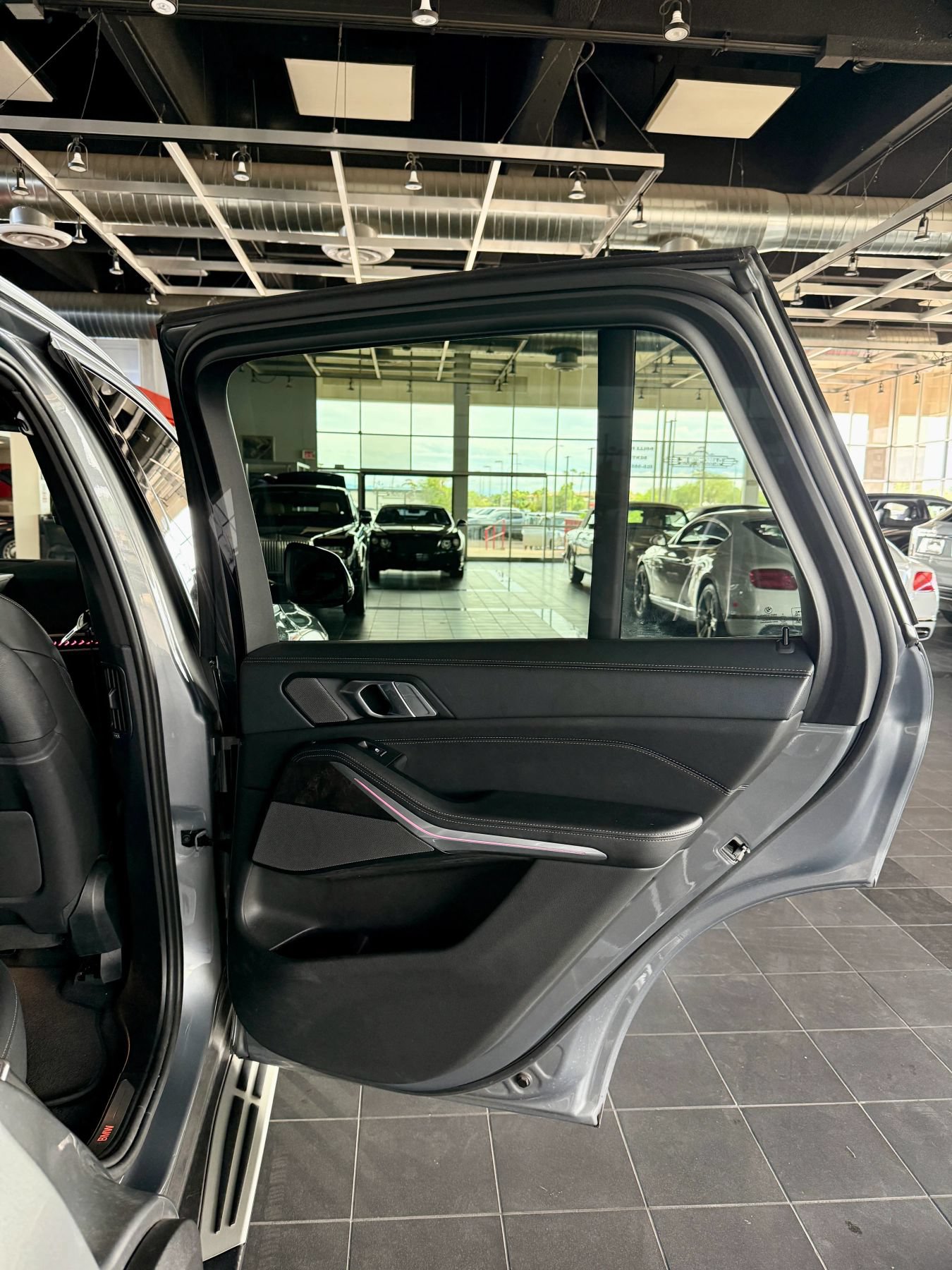 Used 2024 BMW X5 xDrive40i w/ Premium Package AWD/4WD image 22