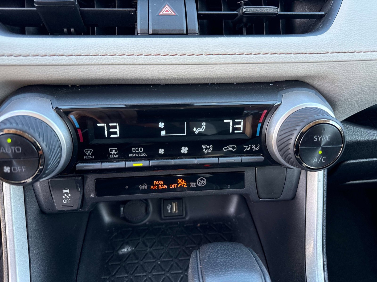 Used 2024 Toyota RAV4 XLE image 22