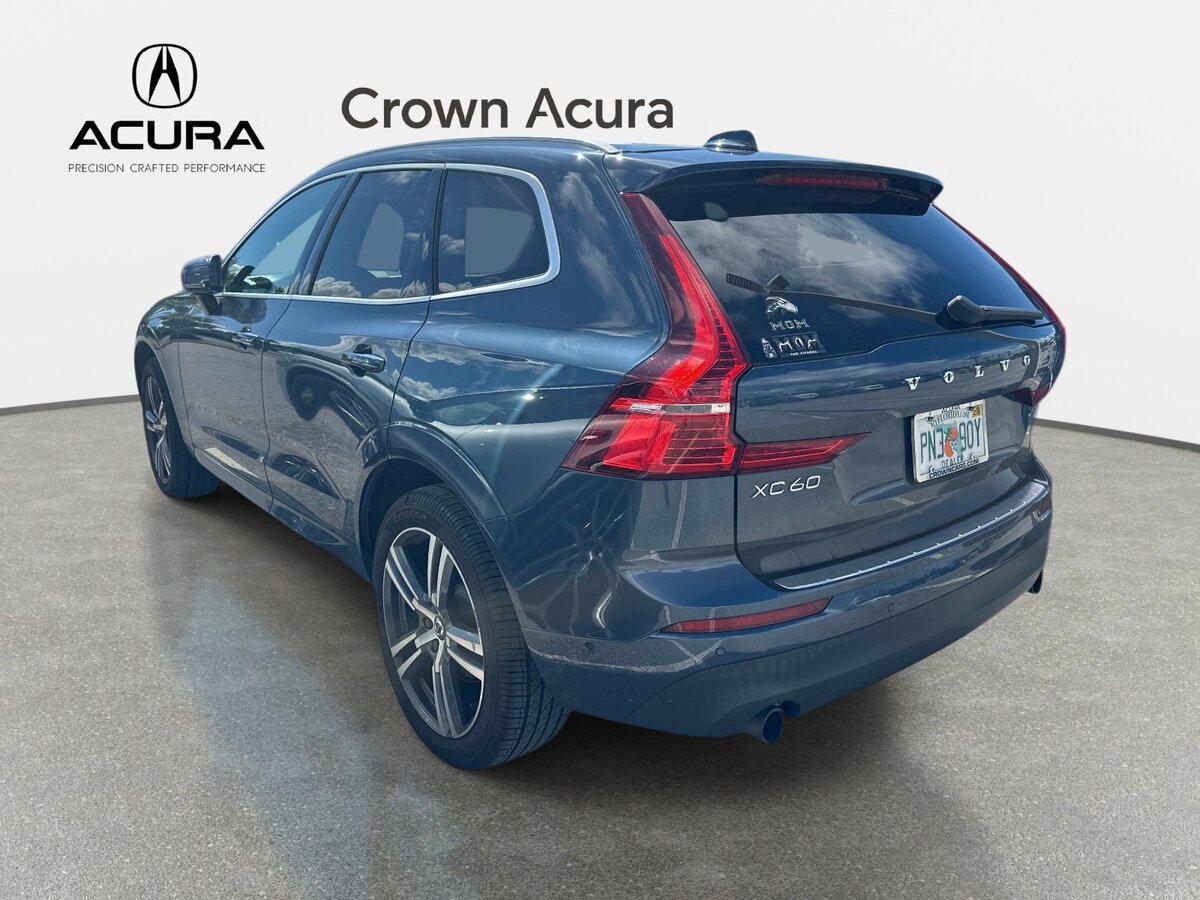 Used 2018 Volvo XC60 T5 Momentum w/ Vision Package AWD/4WD image 2