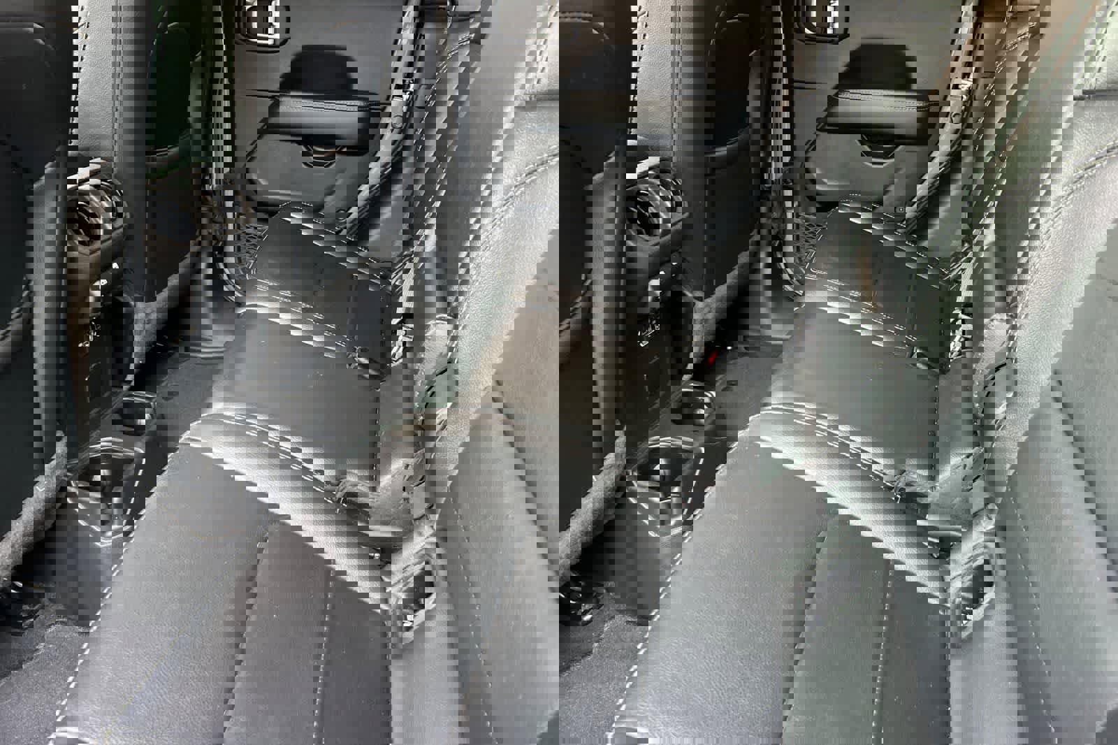 Used 2022 Jeep Gladiator Overland w/ Popular Equipment Package image 5