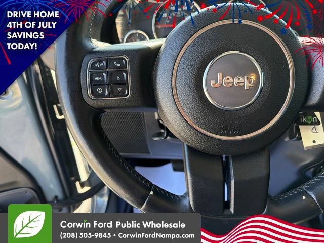 Used 2014 Jeep Wrangler Unlimited Rubicon w/ Connectivity Group AWD/4WD image 16