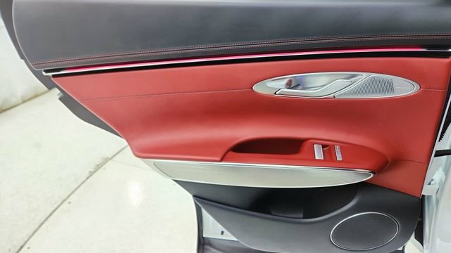 Used 2026 Genesis GV70 2.5T Sport Prestige image 33