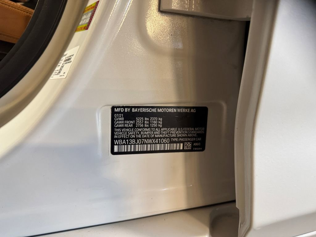 Used 2022 BMW 530i xDrive w/ Premium Package image 31