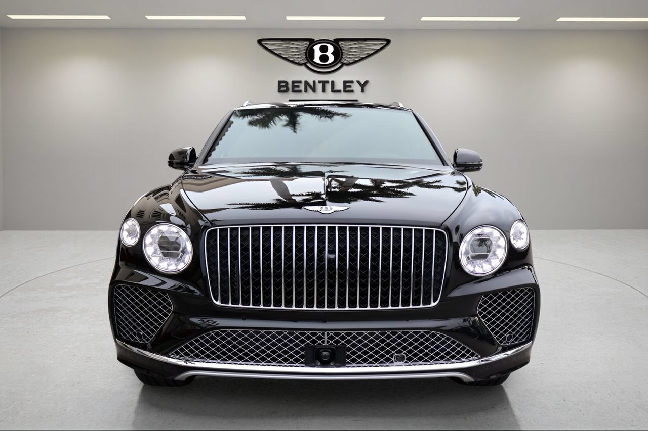 Used 2025 Bentley Bentayga Extended Wheelbase AWD/4WD image 7